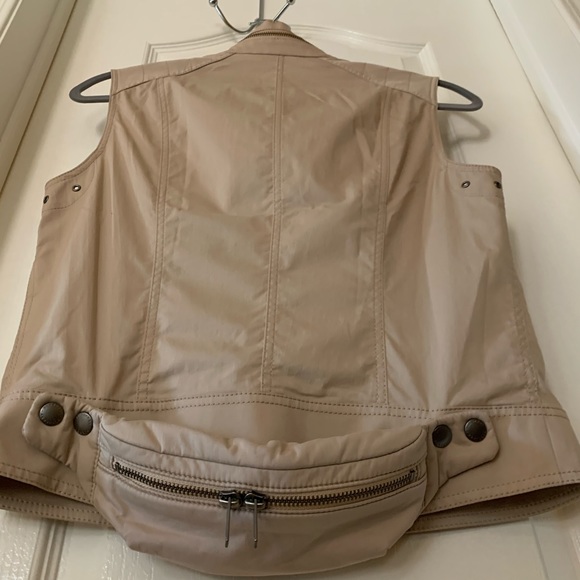 Burberry London Vest - Picture 3 of 7